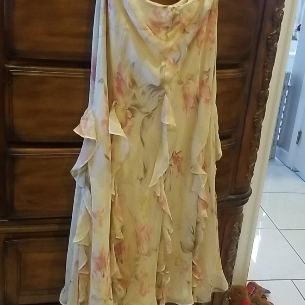 RALPH LAUREN romantic skirt